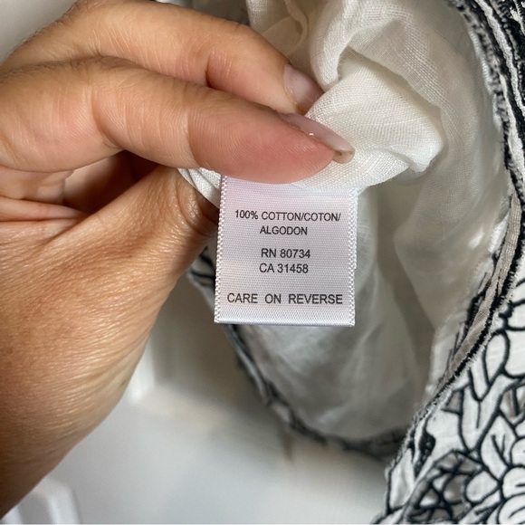 BCBGMaxAzria Black and White Embroidered Tank Top - Picture 10 of 11